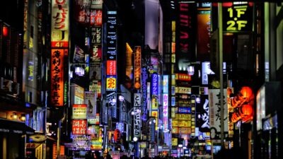 キャバクラで働いている彼女は浮気している？探偵調査で真相を確認する方法