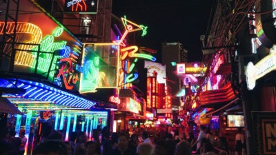 単身赴任中の浮気調査｜タイで現地女性と交際していた夫の調査実例