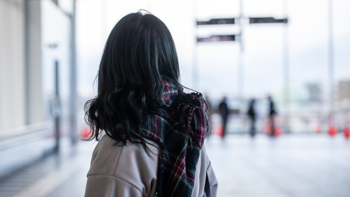 不倫旅行の実態と証拠収集｜探偵が解説するサインと調査方法